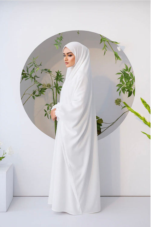 PLAIN NAMAZ CHADDAR WITH SLEEVES AND WITH NAQAB