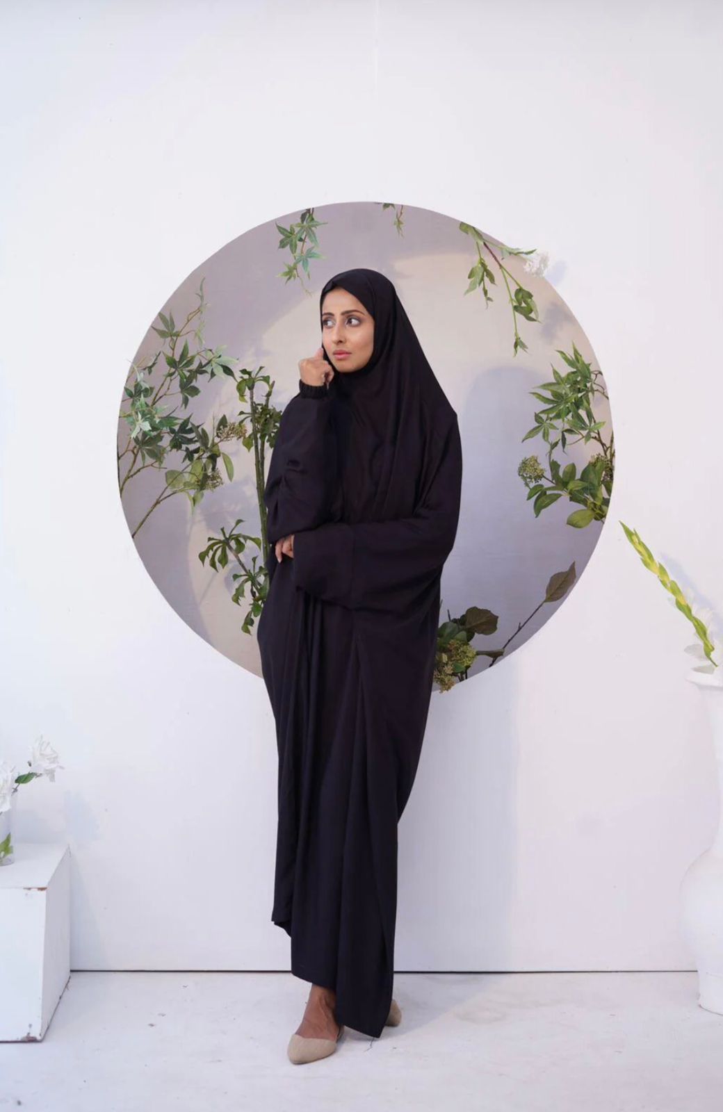 PLAIN NAMAZ CHADDAR WITH SLEEVES AND WITH NAQAB